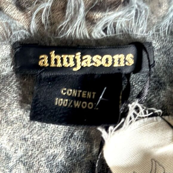 NWT Ahujasons Large Wool Shawl Wrap Scarf Lightweight Soft - Picture 8 of 9